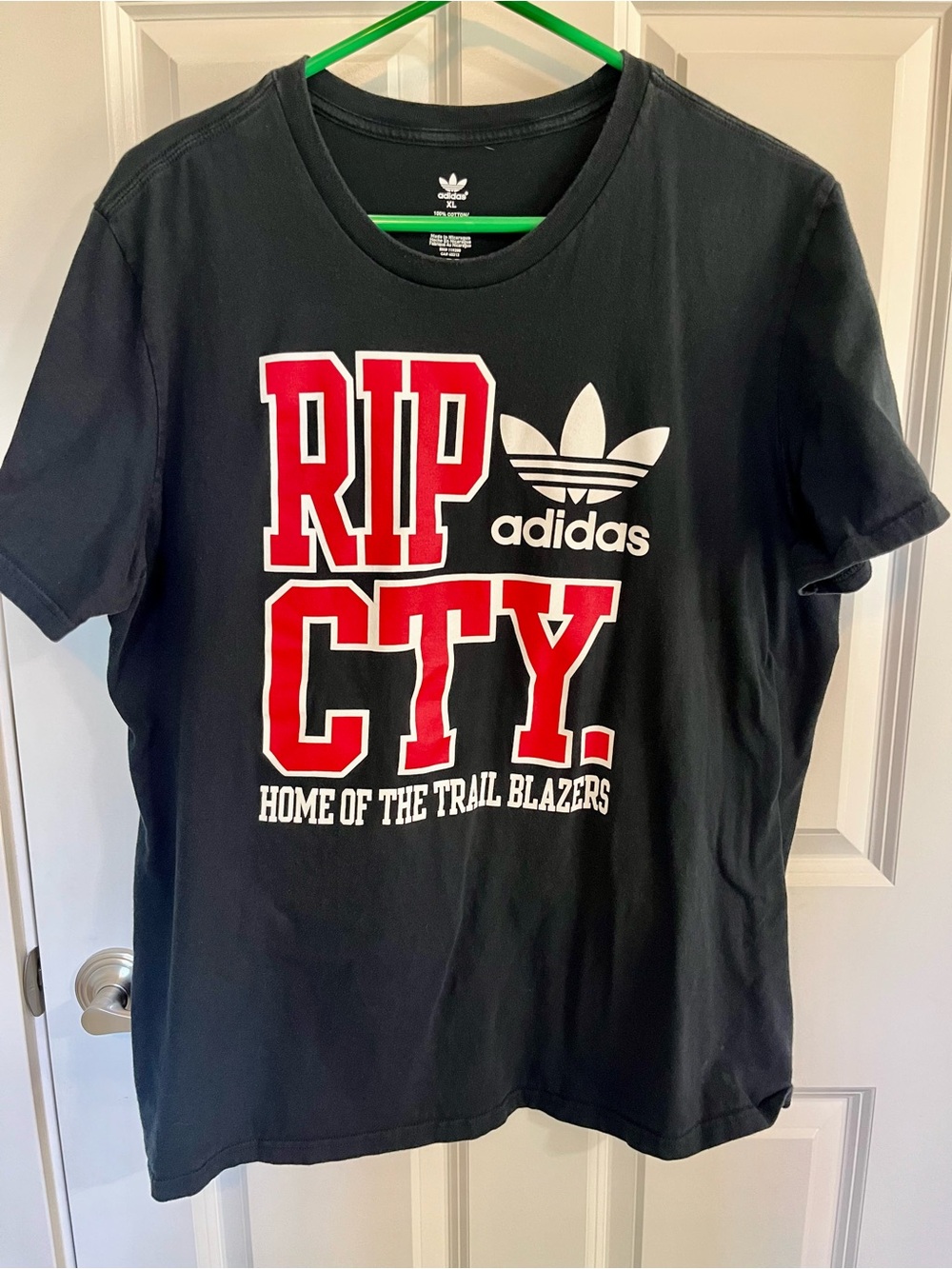 Adidas Black XL Men’s Tee with Red & White RIP CITY Graphic